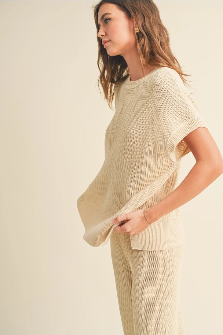 Light Weight Round Neck Knitted Top